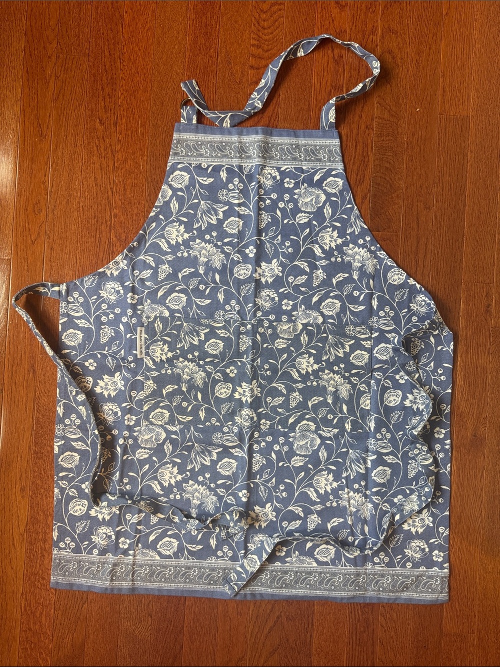 Williams Sonoma Blue and White Floral Kitchen Apron
